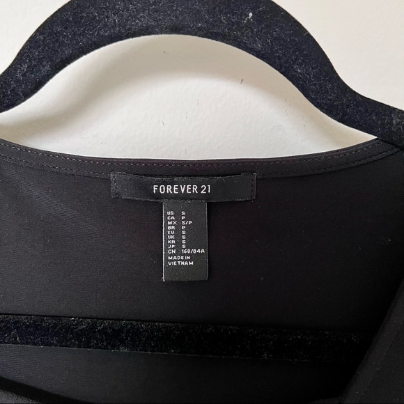 🤍 Forever 21 Bodycon Dress - Picture 3 of 5